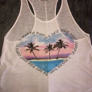 Free Kisses racer back tank size XL